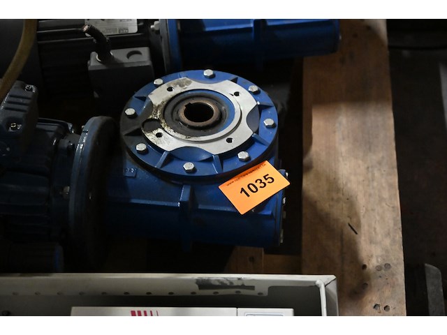 Motor - afbeelding 1 van  1