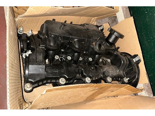 Motorblok en diverse auto onderdelen - afbeelding 5 van  6