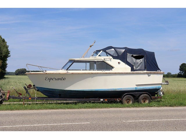 Motorboot esperanto met boottrailer benzine (marge) - afbeelding 1 van  1