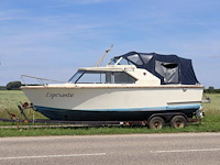 Motorboot esperanto met boottrailer benzine (marge) - afbeelding 1 van  1