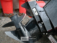 Motorboot highfield met buitenboordmotor en trailer - afbeelding 4 van  12