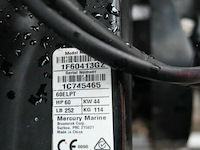 Motorboot highfield met buitenboordmotor en trailer - afbeelding 6 van  12