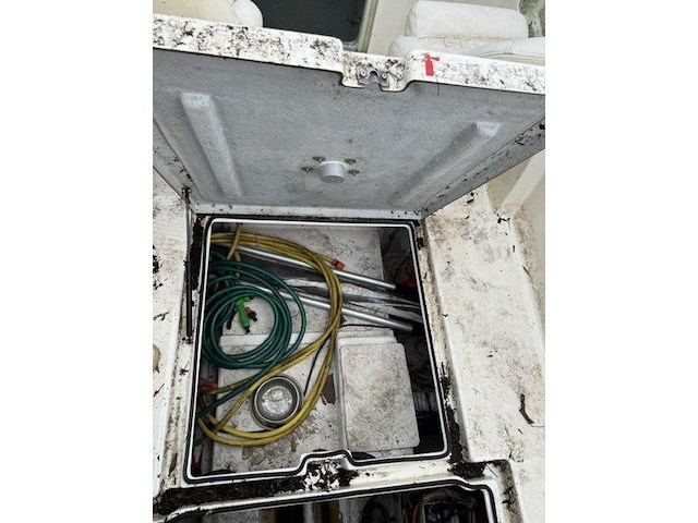 Motorboot jeanneau 705 leader (op en met aanhangwagen) - afbeelding 24 van  40