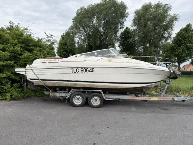 Motorboot jeanneau 705 leader (op en met aanhangwagen) - afbeelding 23 van  40