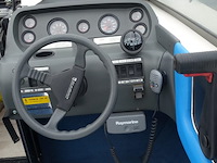 Motorboot sunbird corsair 218 + aanhangwagen - afbeelding 11 van  23