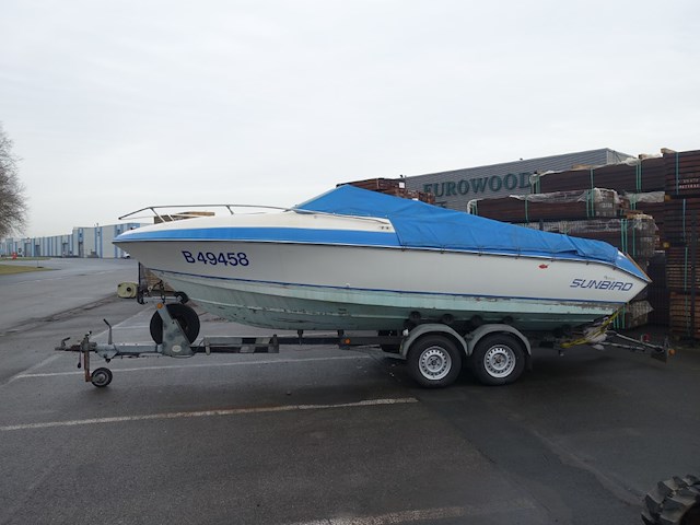 Motorboot sunbird corsair 218 + aanhangwagen - afbeelding 1 van  23