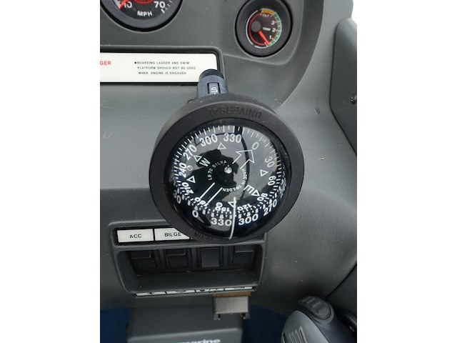 Motorboot sunbird corsair 218 + aanhangwagen - afbeelding 14 van  23