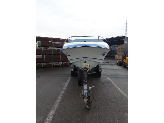 Motorboot sunbird corsair 218 + aanhangwagen - afbeelding 12 van  23