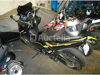 Motorfiets - scooter - 2 wielen - yamaha - xp530 - afbeelding 3 van  6