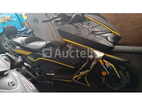 Motorfiets - scooter - 2 wielen - yamaha - xp530 - afbeelding 6 van  6