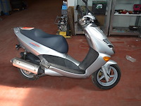 Motorfiets aprilia leonardo 125, type: mb00, chassisnummer: zd4mb0000ws119204 met inschrijvingsbewijs, gelijkvormigheidsattest en 1 sleutel - afbeelding 4 van  22