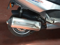 Motorfiets aprilia leonardo 125, type: mb00, chassisnummer: zd4mb0000ws119204 met inschrijvingsbewijs, gelijkvormigheidsattest en 1 sleutel - afbeelding 12 van  22