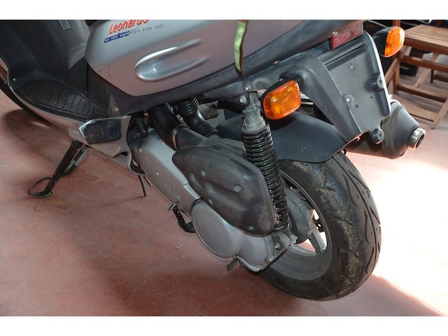 Motorfiets aprilia leonardo 125, type: mb00, chassisnummer: zd4mb0000ws119204 met inschrijvingsbewijs, gelijkvormigheidsattest en 1 sleutel - afbeelding 17 van  22