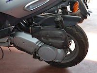 Motorfiets aprilia leonardo 125, type: mb00, chassisnummer: zd4mb0000ws119204 met inschrijvingsbewijs, gelijkvormigheidsattest en 1 sleutel - afbeelding 18 van  22