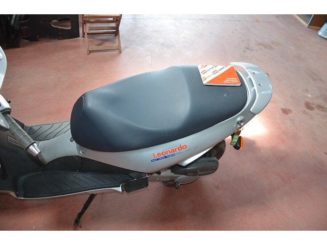 Motorfiets aprilia leonardo 125, type: mb00, chassisnummer: zd4mb0000ws119204 met inschrijvingsbewijs, gelijkvormigheidsattest en 1 sleutel - afbeelding 20 van  22