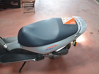 Motorfiets aprilia leonardo 125, type: mb00, chassisnummer: zd4mb0000ws119204 met inschrijvingsbewijs, gelijkvormigheidsattest en 1 sleutel - afbeelding 20 van  22