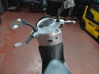 Motorfiets aprilia leonardo 125, type: mb00, chassisnummer: zd4mb0000ws119204 met inschrijvingsbewijs, gelijkvormigheidsattest en 1 sleutel - afbeelding 21 van  22