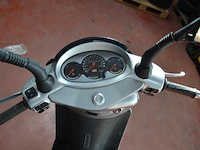 Motorfiets aprilia leonardo 125, type: mb00, chassisnummer: zd4mb0000ws119204 met inschrijvingsbewijs, gelijkvormigheidsattest en 1 sleutel - afbeelding 22 van  22