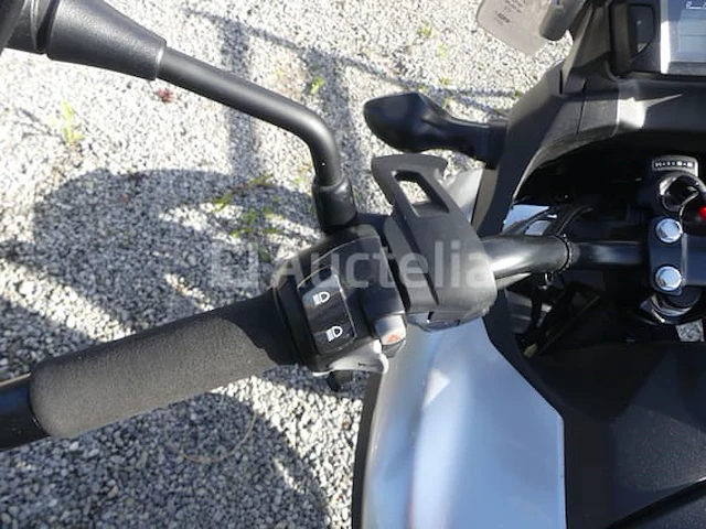 Motorfiets honda nc700x dct (2012-6,005 km) - afbeelding 5 van  34