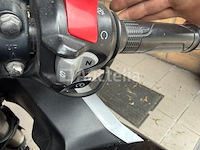 Motorfiets honda vfr 1200 (2011 - jh2 sc6 3d8 bk 100 038) - afbeelding 10 van  19
