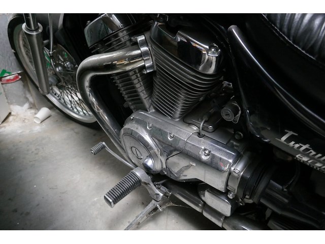 Motorfiets suzuki (2../..) - afbeelding 2 van  11