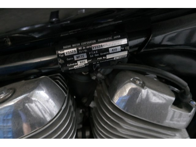 Motorfiets suzuki (2../..) - afbeelding 8 van  11