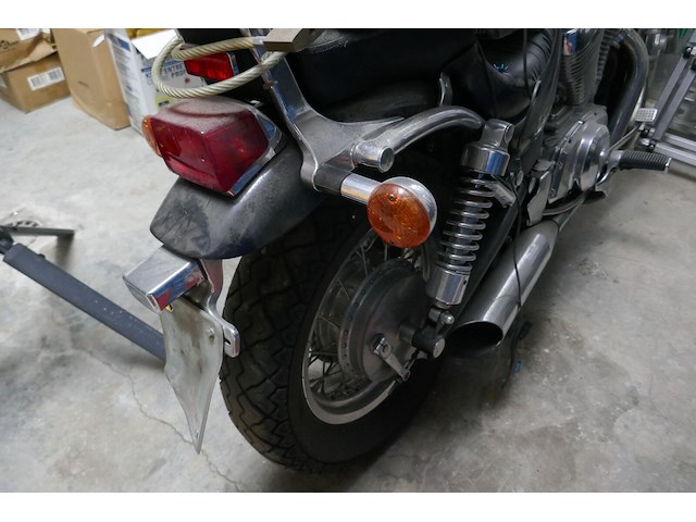 Motorfiets suzuki (2../..) - afbeelding 10 van  11