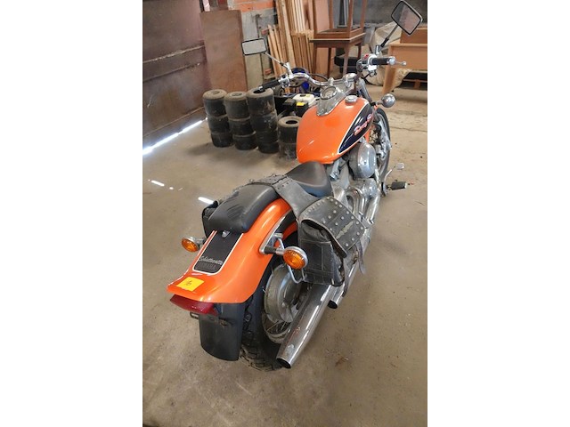 Motorfiets yamaha - afbeelding 8 van  16