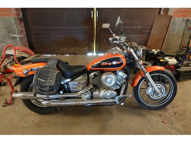 Motorfiets yamaha - afbeelding 1 van  16