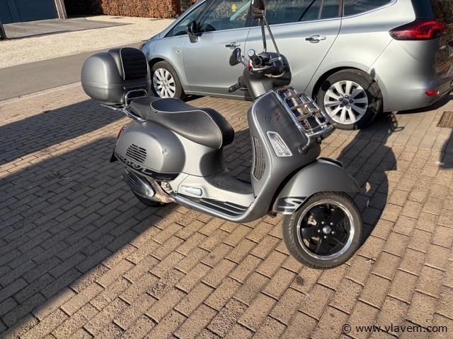 Motorfiets - afbeelding 1 van  5