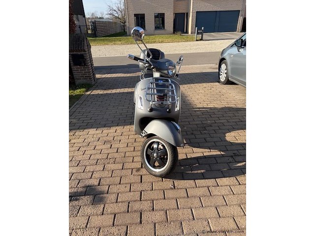 Motorfiets - afbeelding 2 van  5