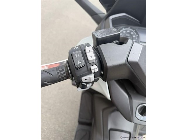 Motorfiets - afbeelding 7 van  12