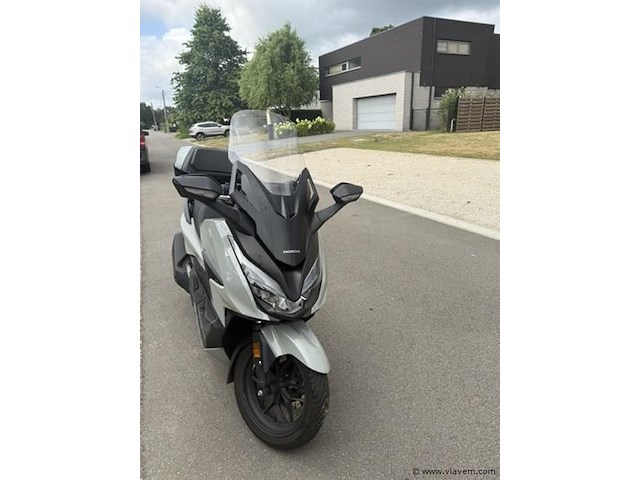 Motorfiets - afbeelding 8 van  12