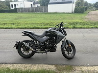 Motorfiets - afbeelding 1 van  6
