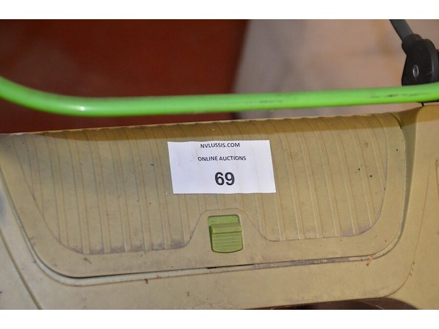 Motorgrasmachine central park met motor briggs&stratton 158cc - afbeelding 3 van  8