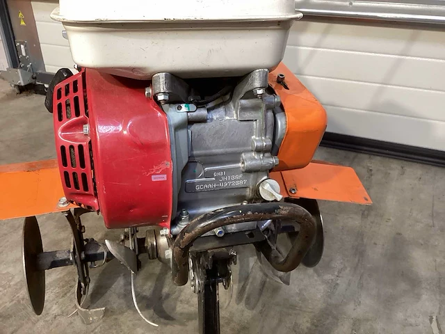 Motorgrondfrees / tuinfrees met honda gx160 motor - afbeelding 3 van  8