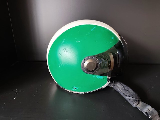 Motorhelm adx-2 camino parel wit-blauw-rood, motorhelm i90 aventa mat zwart-geel - afbeelding 2 van  8