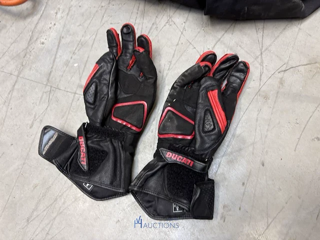 Motorhelm ducati - afbeelding 8 van  14