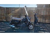 Motorised scooter (4x) - afbeelding 3 van  13