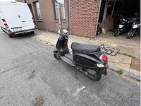 Motorised scooter - afbeelding 8 van  10