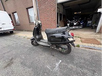 Motorised scooter - afbeelding 10 van  10