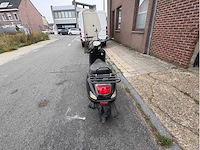 Motorised scooter - afbeelding 8 van  10