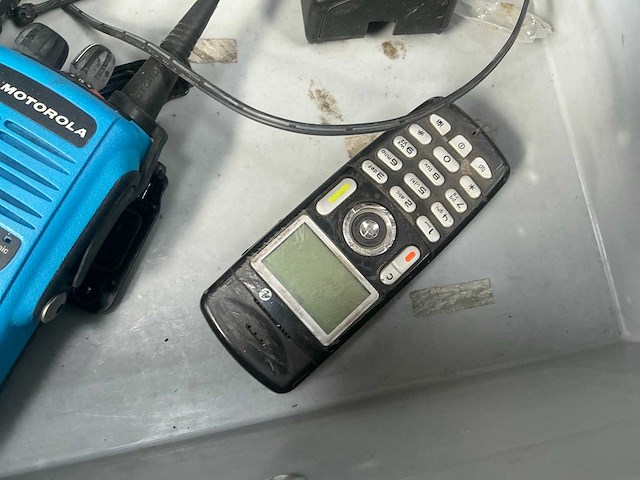 Motorola gp340 / dp440 apex portofoon (4x) - afbeelding 1 van  4