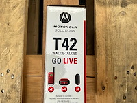 Motorola t42 walkie-talkie set - afbeelding 3 van  3