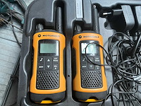 Motorola walkie-talkie set - afbeelding 2 van  8