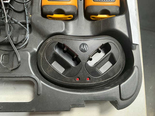 Motorola walkie-talkie set - afbeelding 6 van  8