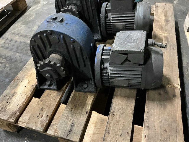 Motorreductor (3x) - afbeelding 3 van  4