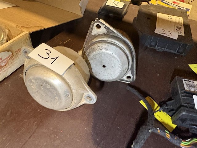 Motorsteunen - afbeelding 2 van  2