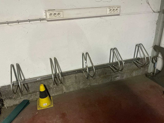 Mottez b140v wand fietsenstalling - afbeelding 1 van  4