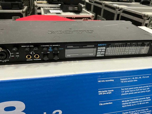 Motu 828mk3 geluidskaart - afbeelding 4 van  5